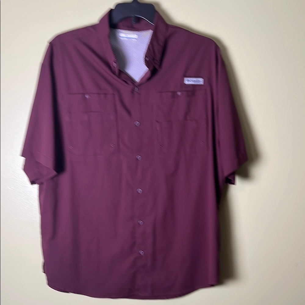 Columbia Red Casual Button Down Shirt Lightweight size XL Outdoor